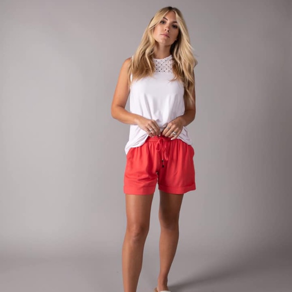 Agnes & Dora Pants - NWT Agnes & Dora Go To Short | Coral